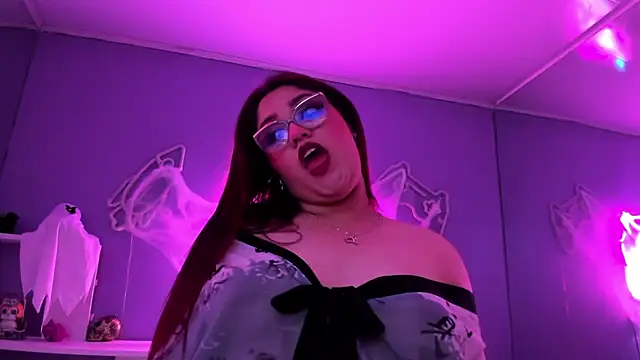 Camiila Osorio online show from 24, 10, 2025