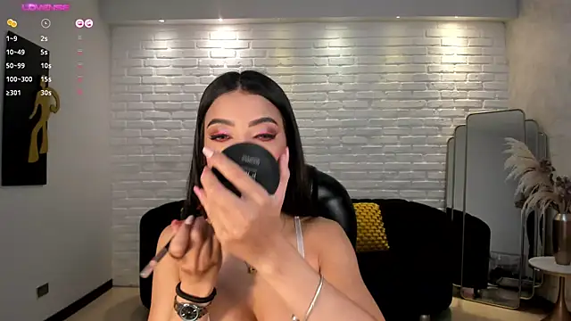 ValeriaVelvet online show from 13, 1, 2025