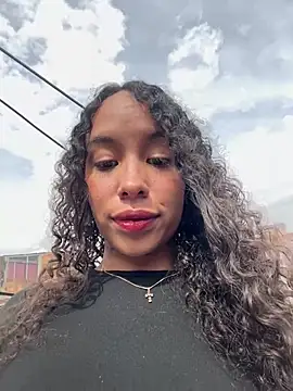 MarieLeon online show from 5, 2, 2026