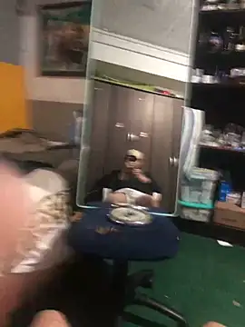 Snapshot of crisito- chatting on 1, 10, 2025 crisito- online show from 1, 10, 2025