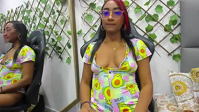 Snapshot of MurphyAngelina chatting on 6, 2, 2025 MurphyAngelina online show from 6, 2, 2025