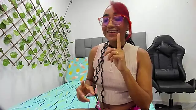 Snapshot of MurphyAngelina chatting on 3, 3, 2025 MurphyAngelina online show from 3, 3, 2025