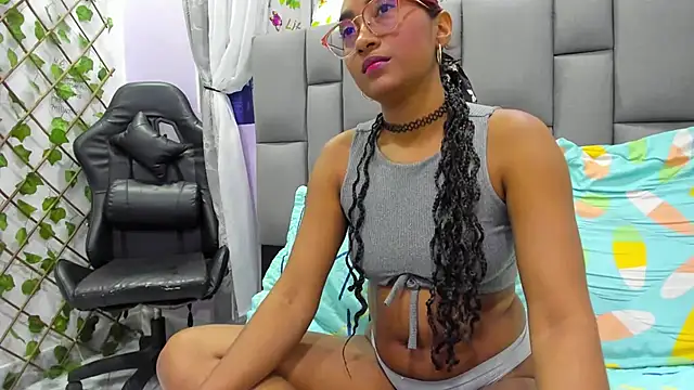 Snapshot of MurphyAngelina chatting on 27, 10, 2025 MurphyAngelina online show from 27, 10, 2025