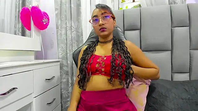 Snapshot of MurphyAngelina chatting on 2, 11, 2025 MurphyAngelina online show from 2, 11, 2025