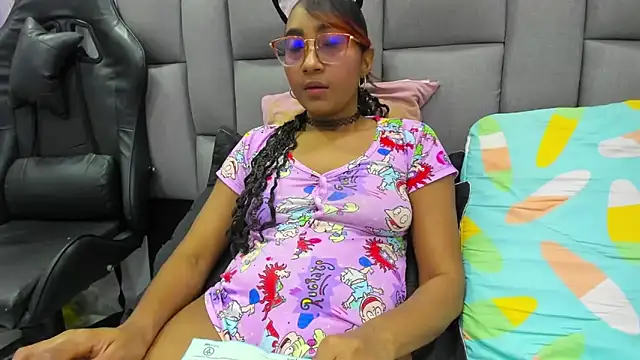 Snapshot of MurphyAngelina chatting on 11, 11, 2025 MurphyAngelina online show from 11, 11, 2025