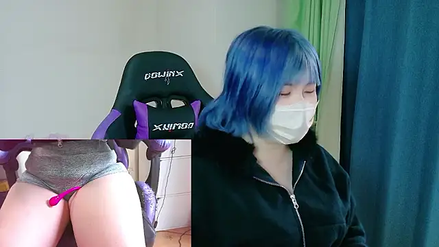 Snapshot of hazuki_8008 chatting on 21, 10, 2025 hazuki 8008 online show from 21, 10, 2025