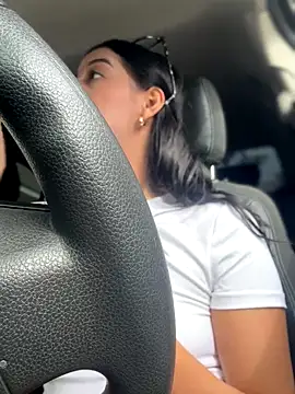 Snapshot of Arilw chatting on 11, 10, 2025 Arilw online show from 11, 10, 2025