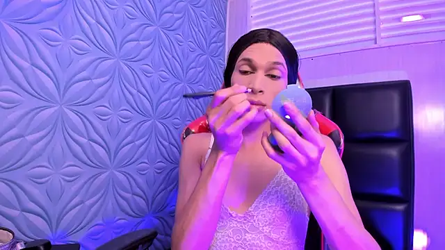 Snapshot of Milk_max_18 chatting on 23, 10, 2025 Milk max 18 online show from 23, 10, 2025