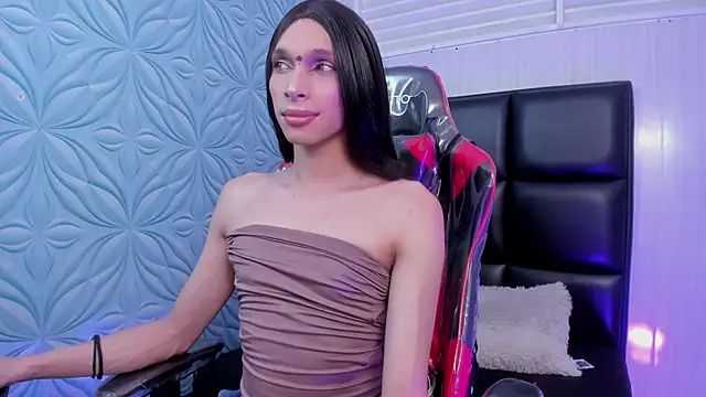 Snapshot of Milk_max_18 chatting on 26, 11, 2025 Milk max 18 online show from 26, 11, 2025