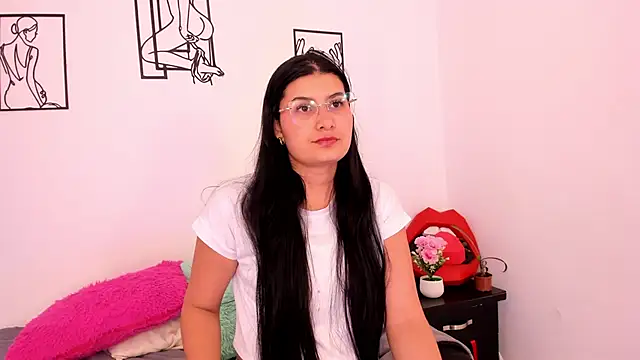 Snapshot of cloehonney chatting on 17, 2, 2026 cloehonney online show from 17, 2, 2026