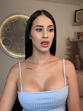 Snapshot of SarahhSmitth1 chatting on 24, 1, 2025 SarahhSmitth1 online show from 24, 1, 2025