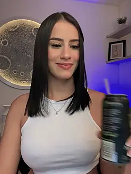 Snapshot of SarahhSmitth1 chatting on 21, 2, 2025 SarahhSmitth1 online show from 21, 2, 2025