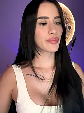 Snapshot of SarahhSmitth1 chatting on 10, 9, 2025 SarahhSmitth1 online show from 10, 9, 2025