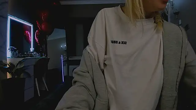 lilyvibe online show from 22, 2, 2025