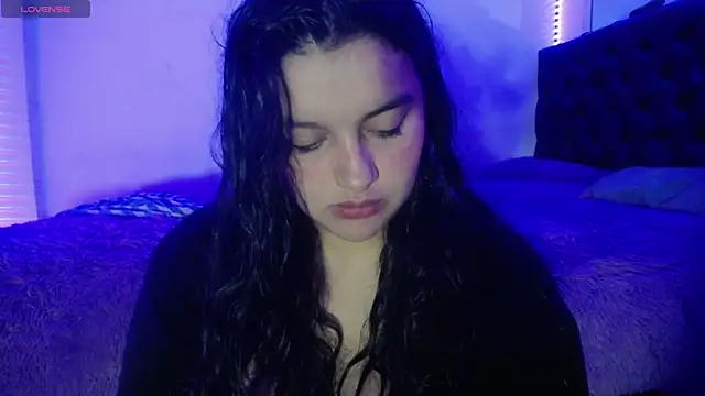 Snapshot of Laurenkenner_ chatting on 18, 10, 2025 Laurenkenner online show from 18, 10, 2025