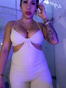 Snapshot of kiim_taaylor chatting on 9, 3, 2025 kiim taaylor online show from 9, 3, 2025