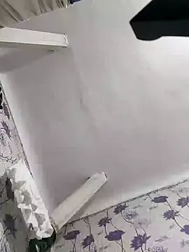 SweetLeila40 online show from 4, 2, 2025