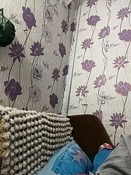 SweetLeila40 online show from 2, 3, 2025