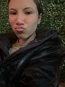 Snapshot of avans_15 chatting on 30, 10, 2025 avans 15 online show from 30, 10, 2025