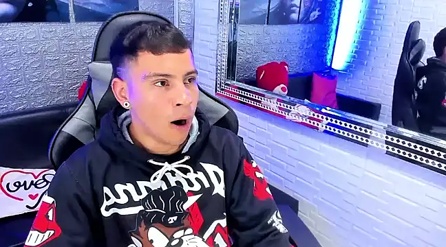 salvadorgomezx online show from 19, 12, 2024