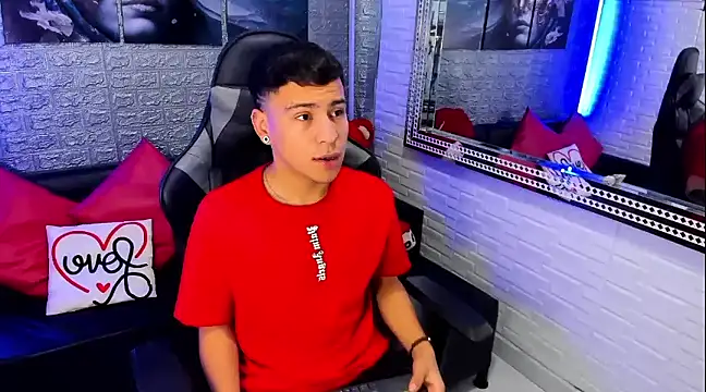 salvadorgomezx online show from 3, 1, 2025