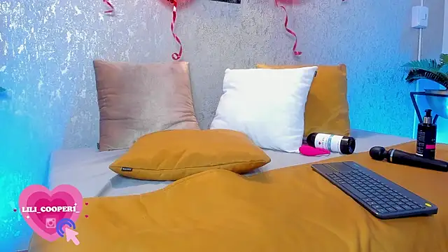 Snapshot of lilicooper_ chatting on 15, 2, 2025 lilicooper online show from 15, 2, 2025