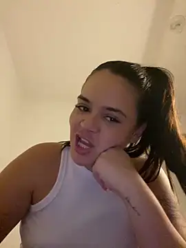 Snapshot of rebeccaareys chatting on 2, 3, 2025 rebeccaareys online show from 2, 3, 2025