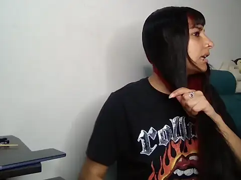 Snapshot of annibaby_88 chatting on 12, 10, 2025 annibaby 88 online show from 12, 10, 2025