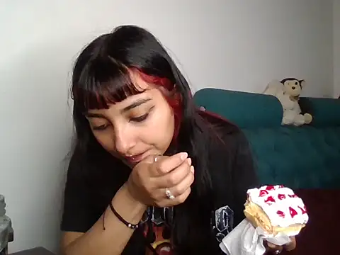 Snapshot of annibaby_88 chatting on 12, 10, 2025 annibaby 88 online show from 12, 10, 2025