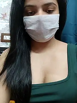 Snapshot of Myloveurvi chatting on 2, 3, 2026 Myloveurvi online show from 2, 3, 2026