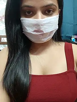 Snapshot of Myloveurvi chatting on 6, 4, 2026 Myloveurvi online show from 6, 4, 2026