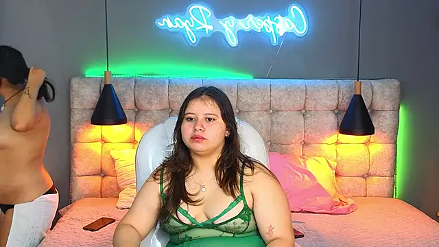 Laia and Aloby online show from 7, 1, 2025