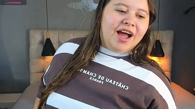 Snapshot of Laia_and_Aloby chatting on 7, 1, 2026 Laia and Aloby online show from 7, 1, 2026