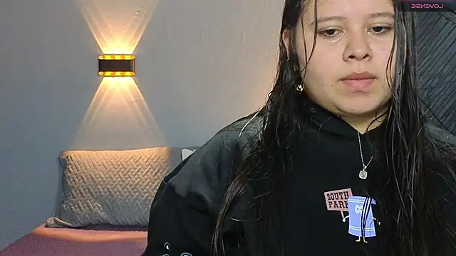 Snapshot of Laia_and_Aloby chatting on 17, 2, 2026 Laia and Aloby online show from 17, 2, 2026