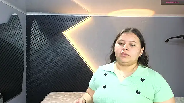 Snapshot of Laia_and_Aloby chatting on 20, 2, 2026 Laia and Aloby online show from 20, 2, 2026