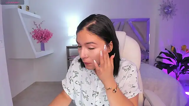 Snapshot of kendaall_jenner_ chatting on 18, 1, 2025 kendaall jenner online show from 18, 1, 2025