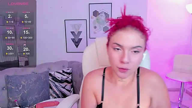 Snapshot of kendaall_jenner_ chatting on 4, 3, 2025 kendaall jenner online show from 4, 3, 2025