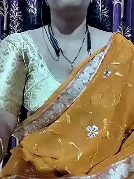 Snapshot of bhuvana555 chatting on 13, 1, 2025 bhuvana555 online show from 13, 1, 2025