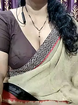 Snapshot of bhuvana555 chatting on 20, 2, 2025 bhuvana555 online show from 20, 2, 2025