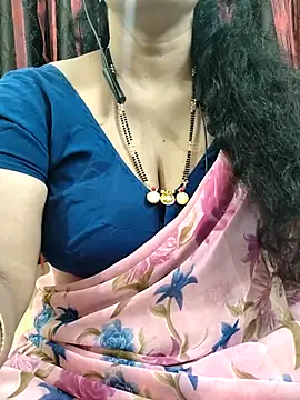 Snapshot of bhuvana555 chatting on 18, 10, 2025 bhuvana555 online show from 18, 10, 2025