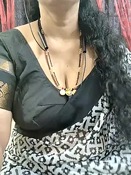 Snapshot of bhuvana555 chatting on 4, 11, 2025 bhuvana555 online show from 4, 11, 2025