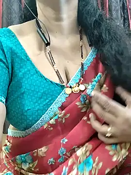 Snapshot of bhuvana555 chatting on 10, 11, 2025 bhuvana555 online show from 10, 11, 2025