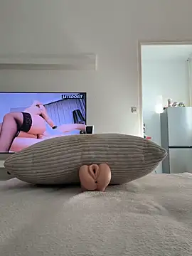 Snapshot of 18cmpacoo chatting on 8, 4, 2026 18cmpacoo online show from 8, 4, 2026