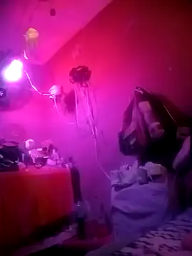 Snapshot of emanuhot chatting on 15, 12, 2025 emanuhot online show from 15, 12, 2025