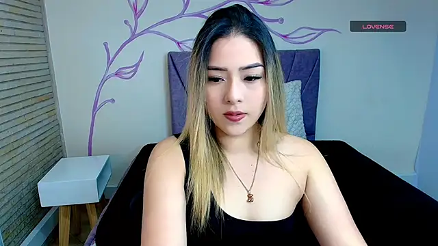 DahliaMoore online show from 11, 12, 2024
