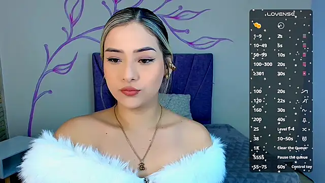DahliaMoore online show from 27, 12, 2024