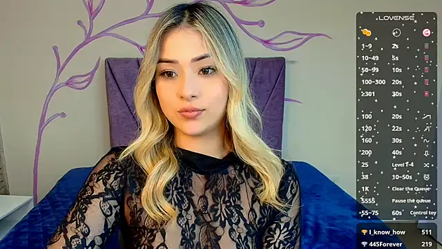 DahliaMoore online show from 25, 1, 2025