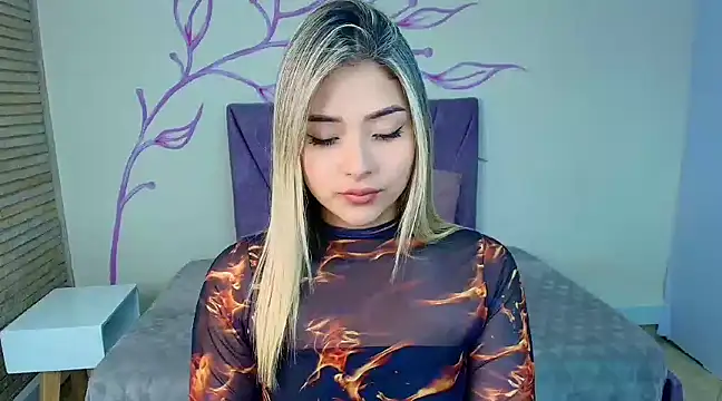 DahliaMoore online show from 3, 2, 2025