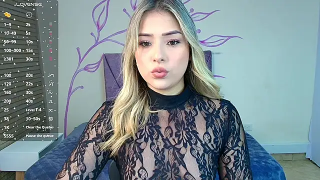 DahliaMoore online show from 22, 2, 2025
