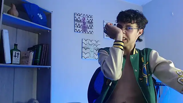 Snapshot of Jeam_hot chatting on 17, 12, 2024 Jeam hot online show from 17, 12, 2024